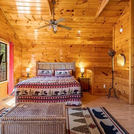 Permanent Vacation-Private Honeymoon Cabin With Hot Tub Sevierville Exterior foto