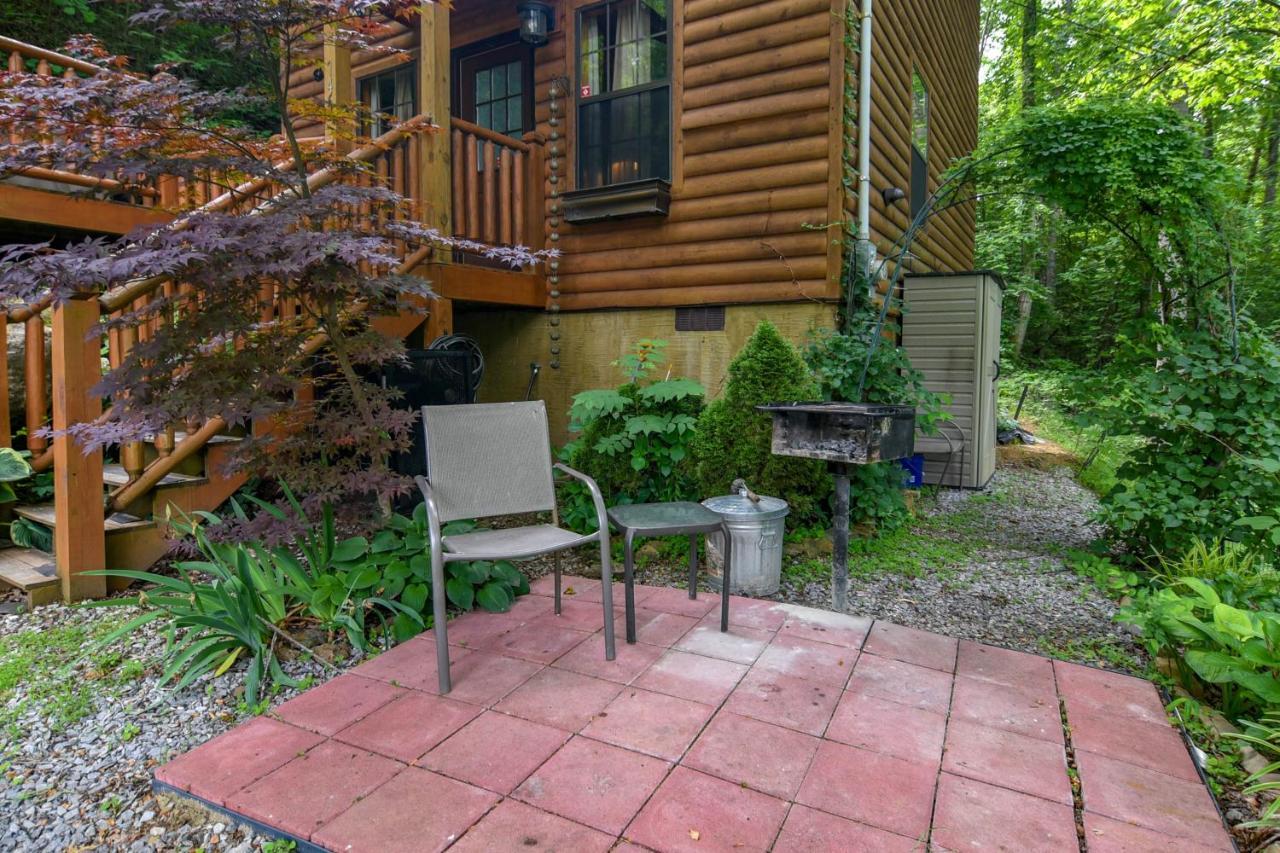 Permanent Vacation-Private Honeymoon Cabin With Hot Tub Sevierville Exterior foto